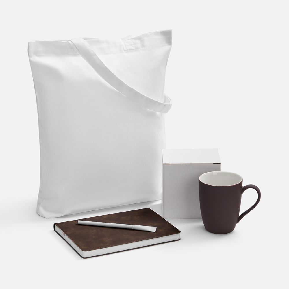 коричневый