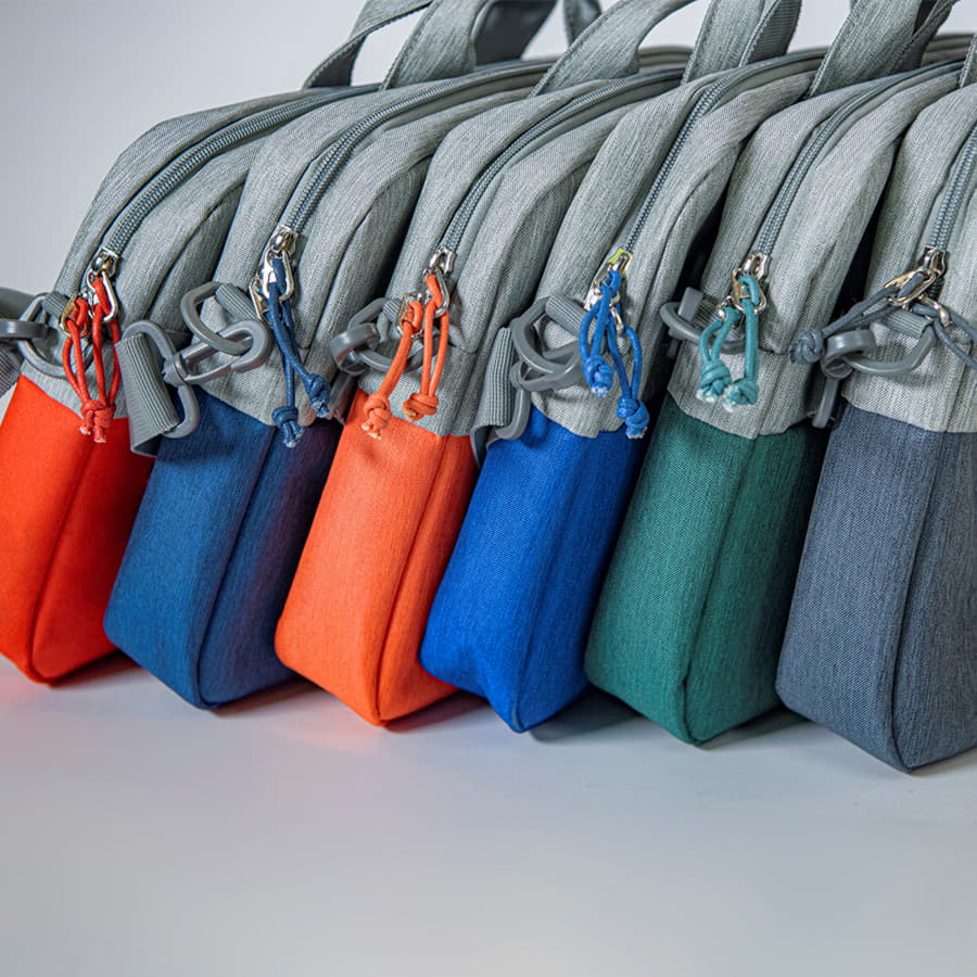 серый, оранжевый