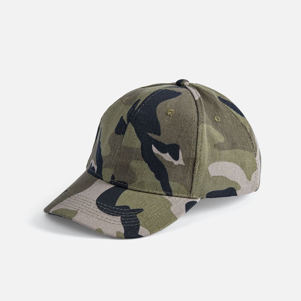 зеленый камуфляж