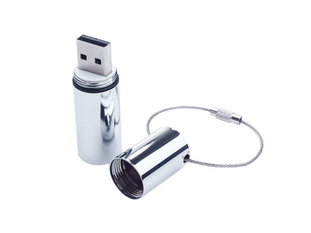 USB-флешка на 16 ГБ