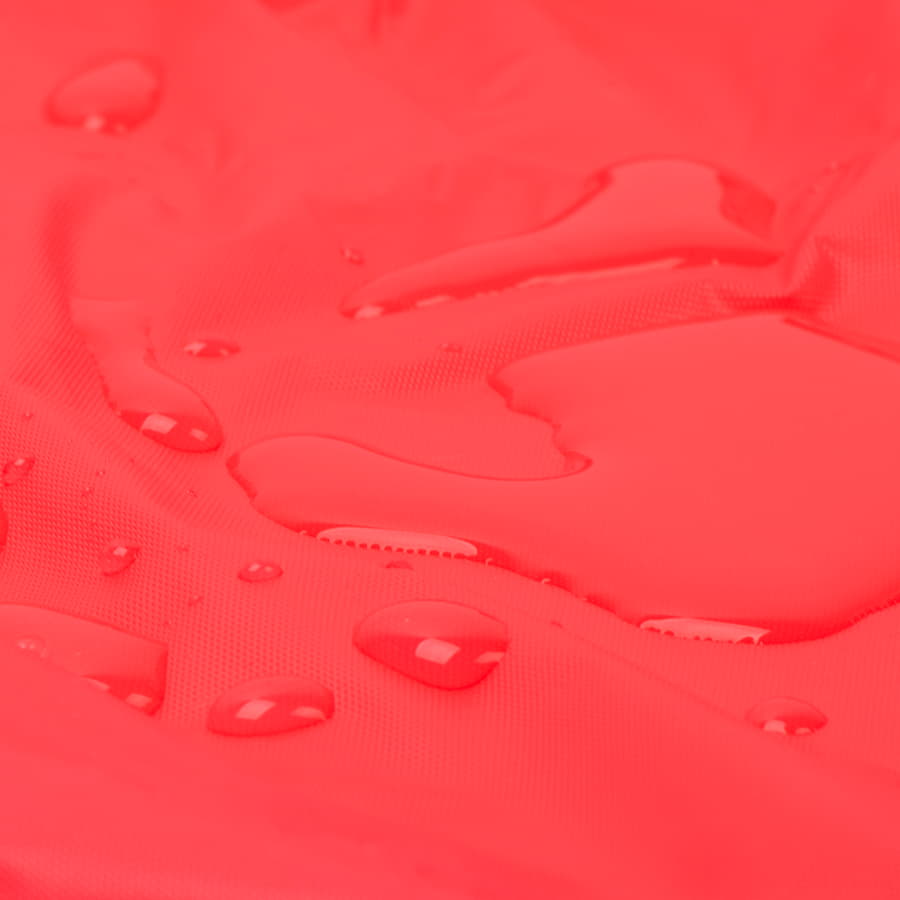 ярко-красный