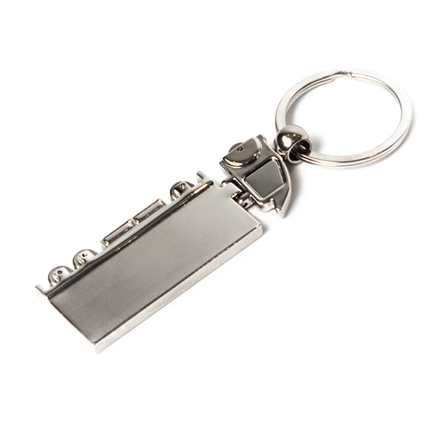 Брелок "Грузовик"; серебристый; 10,7х2,6х0,6 см; металл