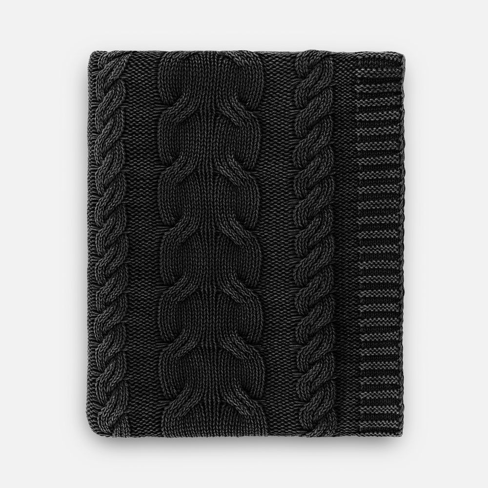 темно-серый