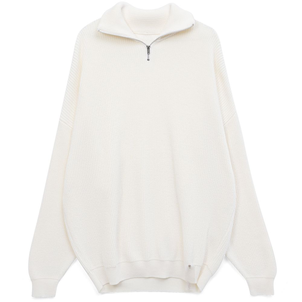 молочно-белый