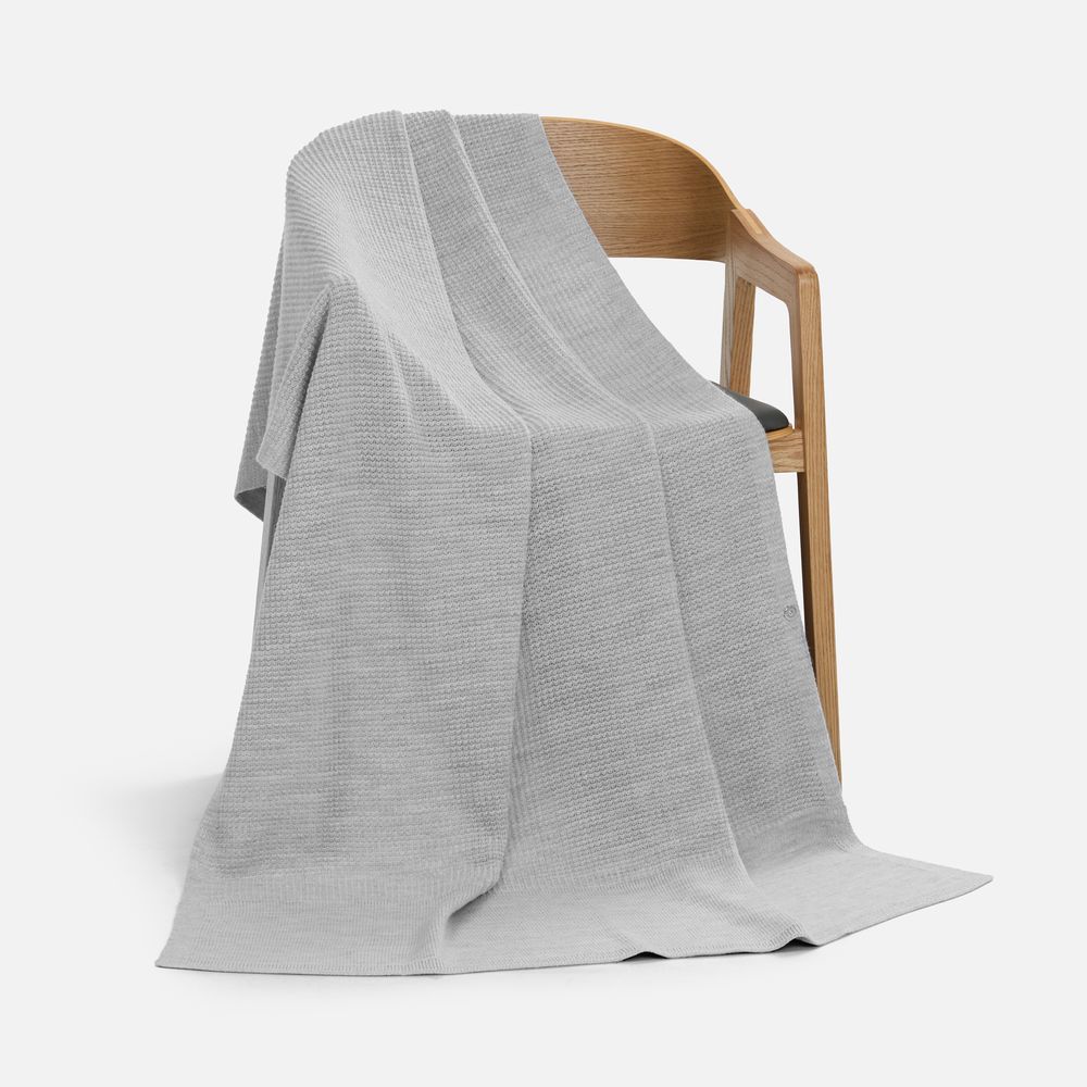 светло-серый