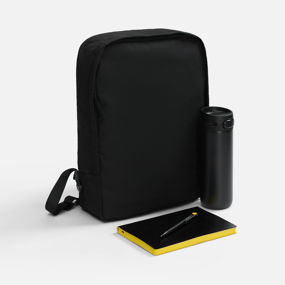 черный с желтым