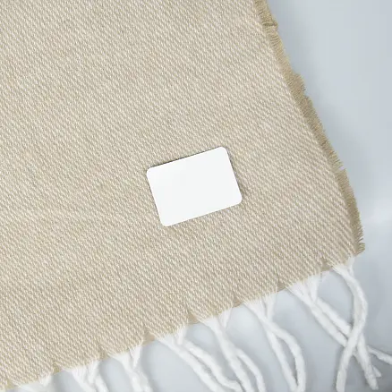 Шеврон Rectangle Cowhide размер 50*20 мм, белый, со скругленными углами