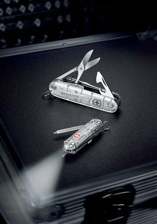 Нож перочинный VICTORINOX Huntsman, 91 мм, 15 функций, полупрозрачный серебристый