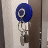 Брелок HALMAN, 11,5х5 см, белый , металл, силикон 