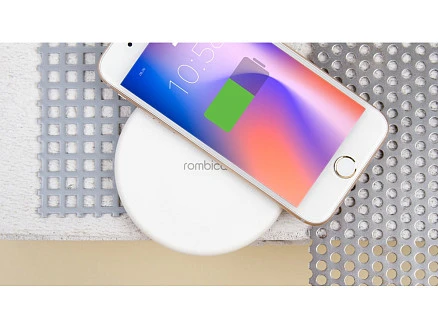 Беспроводное зарядное устройство Rombica NEO Q1W Quick, белый (Р)