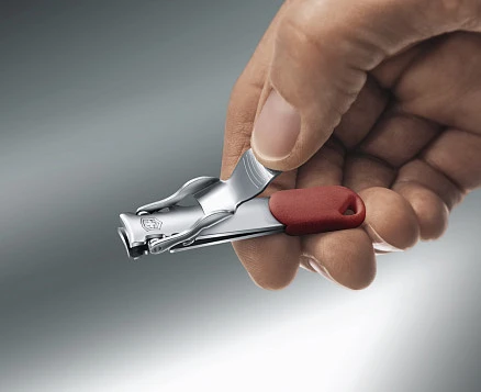 Книпсер VICTORINOX с отверстием для шнурка, сталь, красный, в блистере